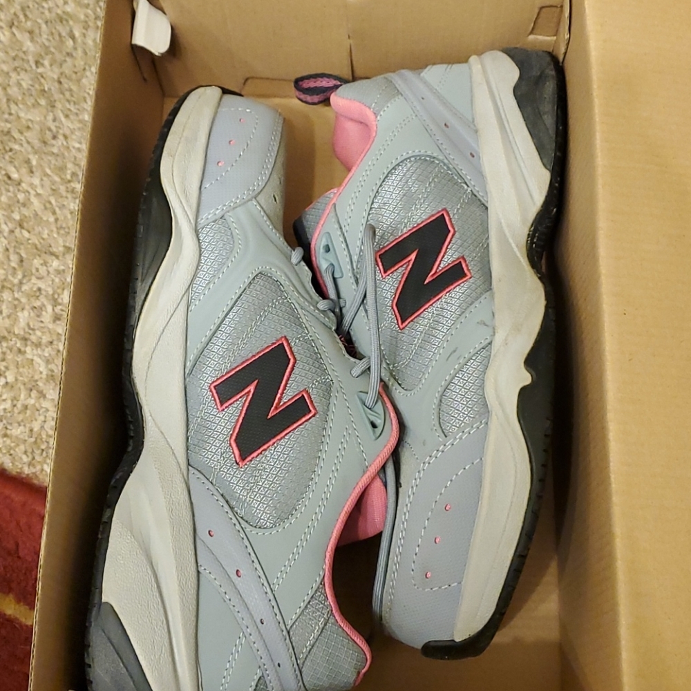 New Balance Sneakers Women's Size 9